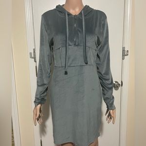 Gray/ Blue dress Dress - Derek Heart - Size L  (runs small) -NEW